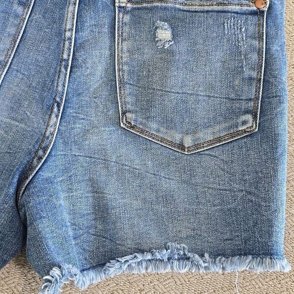 Judy Blue High Rise High Rise Cut Off Frayed Hem Denim Jean Shorts - Size Large - Picture 8 of 14